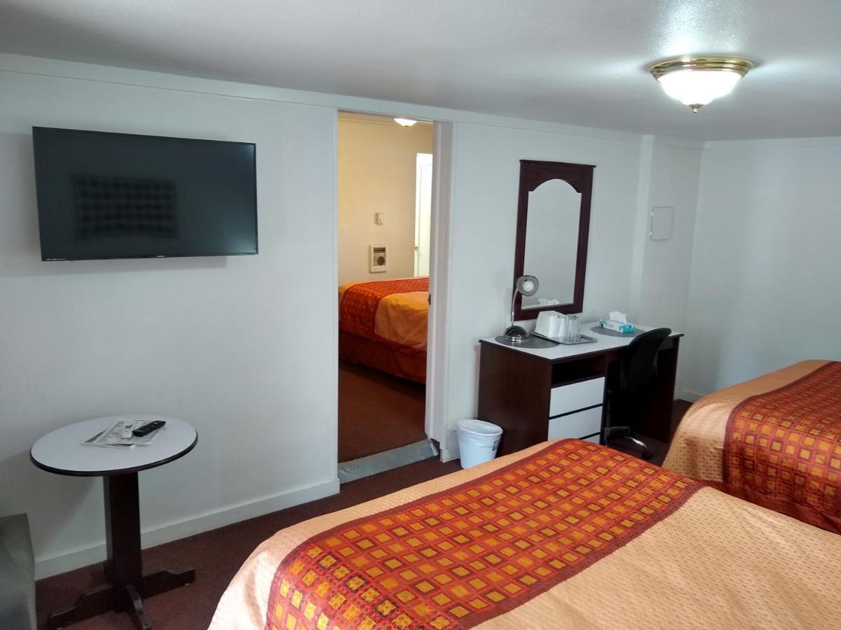 Holiday Motel เบนด์ ภายนอก รูปภาพ