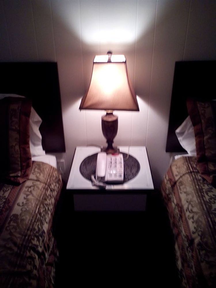 Holiday Motel เบนด์ ภายนอก รูปภาพ